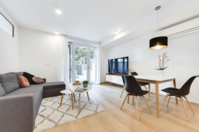 Central Apartment with Private Garage